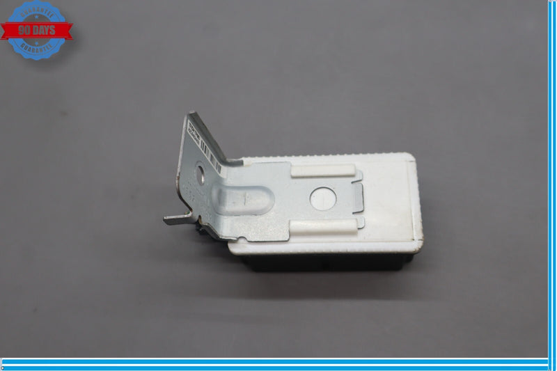 Load image into Gallery viewer, 15-17 Hyundai Genesis TPMS Tire Pressure Monitor Sensor 95800B1100 Oem
