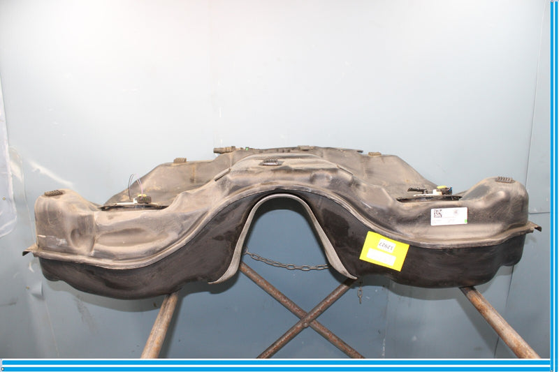 Load image into Gallery viewer, 14-20 Maserati Ghibli Fuel Gas Tank Reservoir Pump Assembly Oem
