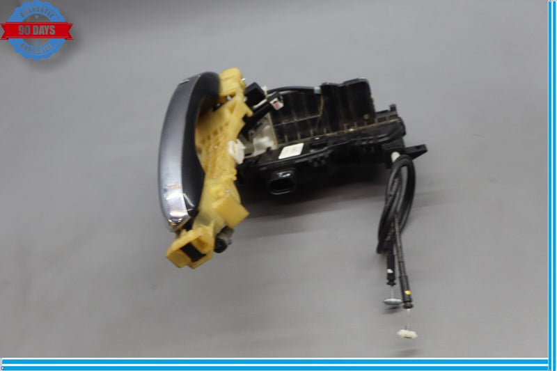Load image into Gallery viewer, 11-16 Hyundai Equus SIG Front Left Driver Side Exterior Door Handle Oem
