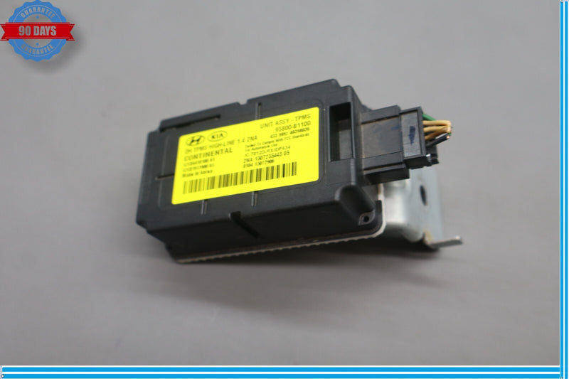 Load image into Gallery viewer, 15-17 Hyundai Genesis TPMS Tire Pressure Monitor Sensor 95800B1100 Oem
