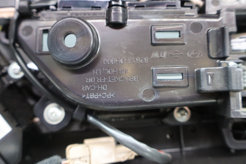 Load image into Gallery viewer, 15-17 Hyundai Genesis G80 Front Left Driver Side Interior Door Panel Trim Oem
