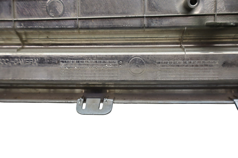 Load image into Gallery viewer, 15-17 Hyundai Genesis Front Radiator Grille Grill Assembly Silver 86851B1400 Oem
