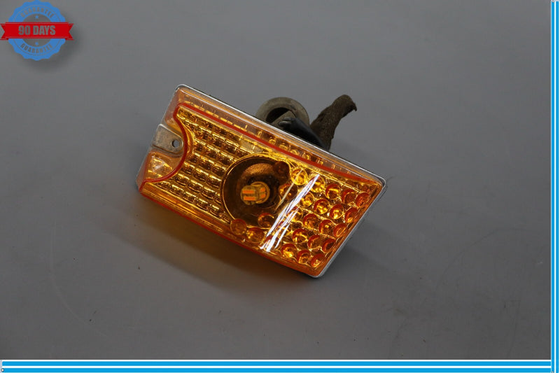Load image into Gallery viewer, 03-09 HUMMER H2 Front Right Side Roof Clearance Marker Lamp Light Oem
