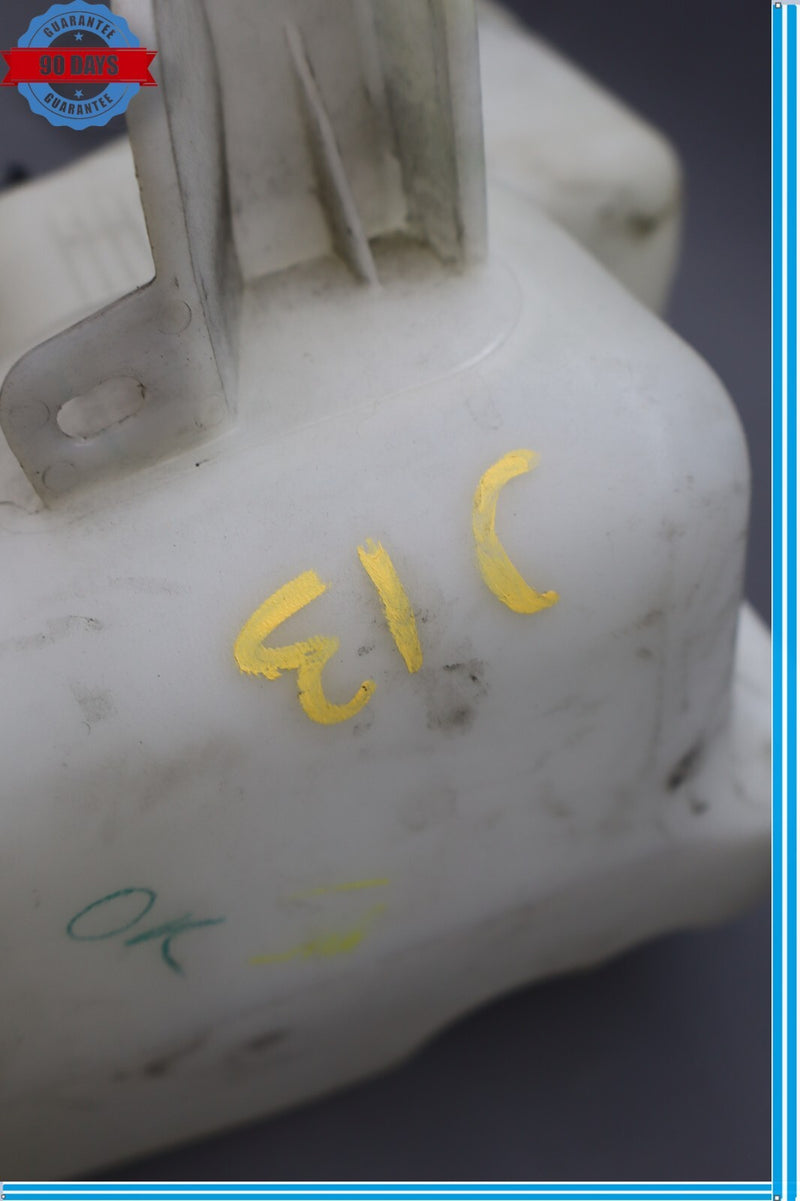 Load image into Gallery viewer, 11-16 Hyundai Equus Windshield Washer Reservoir Water Tank 986103N000 Oem
