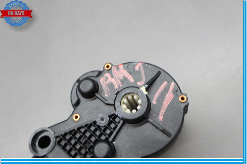 Load image into Gallery viewer, 12-19 Mercedes GL450 GL550 X166 Rear 3rd Third Row Seat Motor Oem
