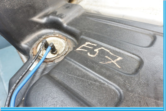 2008 Bentley Continental Awd Fuel Gas Tank Reservoir W/ Filler Neck Oem