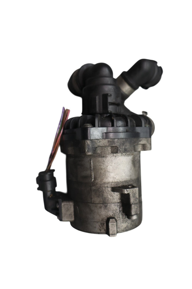 Load image into Gallery viewer, 09-15 BMW 740i 750Li xDrive Radiator Auxiliary Coolant Water Pump W/ Hose Oem
