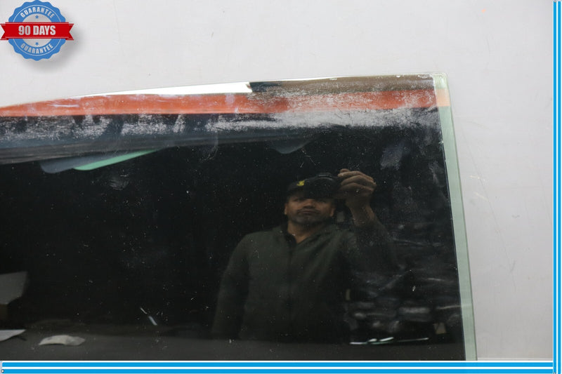 Load image into Gallery viewer, 01-06 Lexus LS430 Rear Right Passenger Side Door WIndow Auto Glass Oem

