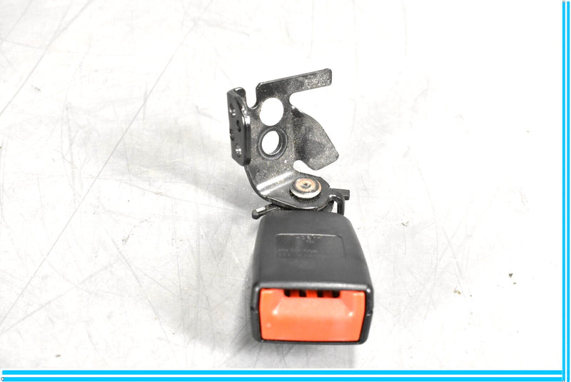 Load image into Gallery viewer, 12-18 Mercedes CLS550 CLS63 W218 Rear Right Side Seat Belt Buckle Oem
