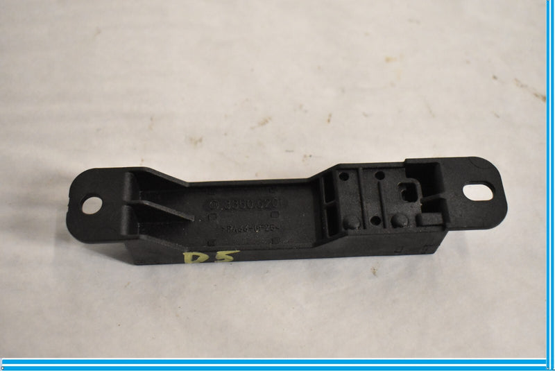 Load image into Gallery viewer, 15-20 Mercedes C300 W205 Keyless Entry Antenna Receiver Module 2059053005 Oem
