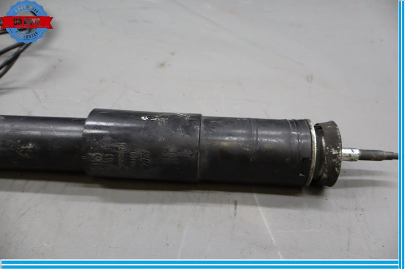 Load image into Gallery viewer, 06-11 Mercedes W219 CLS550 Rear Left or Right Strut Shock Absorber Oem
