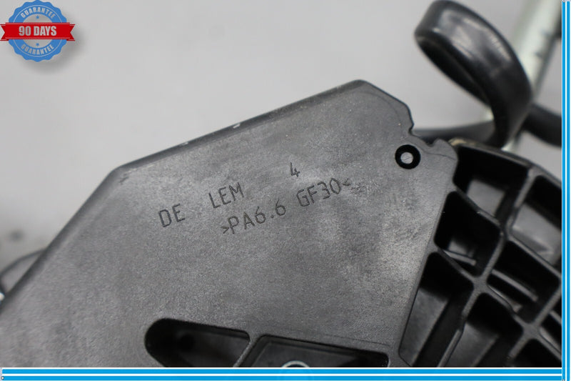 Load image into Gallery viewer, 10-11 Audi A3 A3 Quattro Transmission Gear Shifter Lever 5K1713025 Oem

