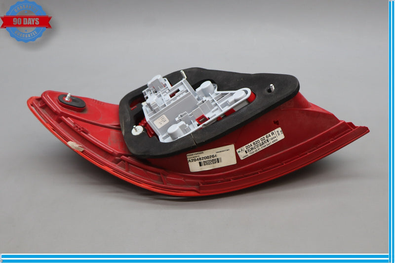 Load image into Gallery viewer, 08-14 Mercedes W204 C350 C300 C63 Rear Right Passenger Side Tail Light Lamp Oem
