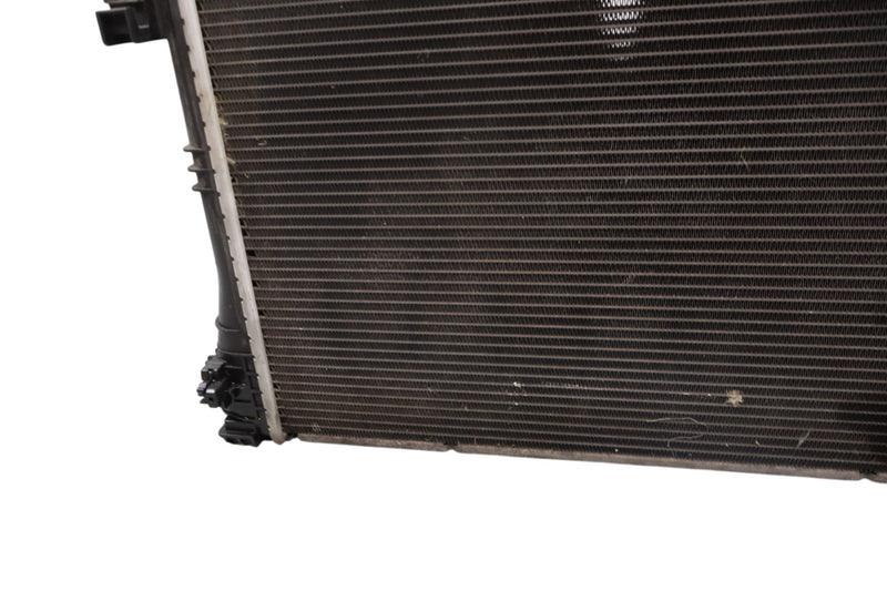 Load image into Gallery viewer, 08-15 Mercedes W212 E350 C300 Engine Motor Water Cooling Radiator 2045003003 Oem
