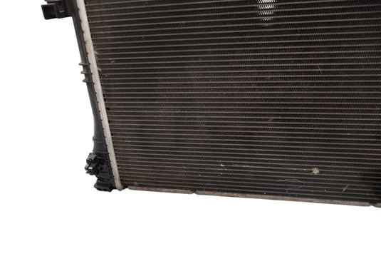 08-15 Mercedes W212 E350 C300 Engine Motor Water Cooling Radiator 2045003003 Oem