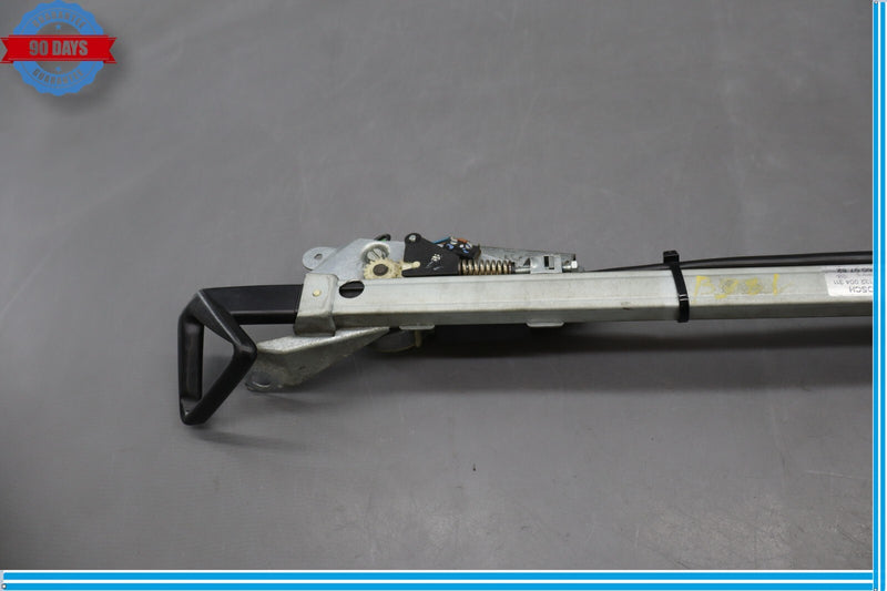 Load image into Gallery viewer, 88-93 Mercedes C124 300CE Left Driver Side Seat Belt Feeder Retainer Oem
