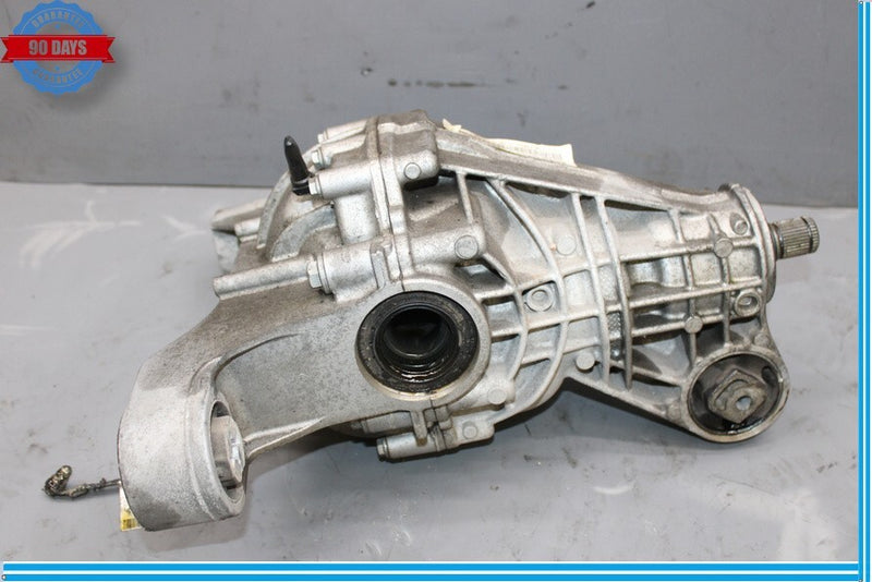 Load image into Gallery viewer, 11-16 Volkswagen Touareg VW Rear Differential Axle Carrier Diff Assembly Oem
