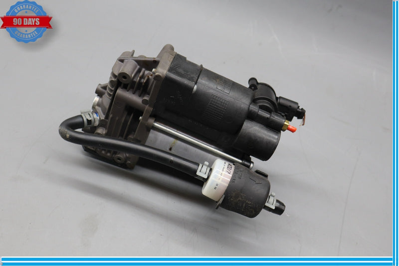Load image into Gallery viewer, 10-15 Jaguar XJ XJL X351 Air Suspension Compressor Pump Assembly Oem
