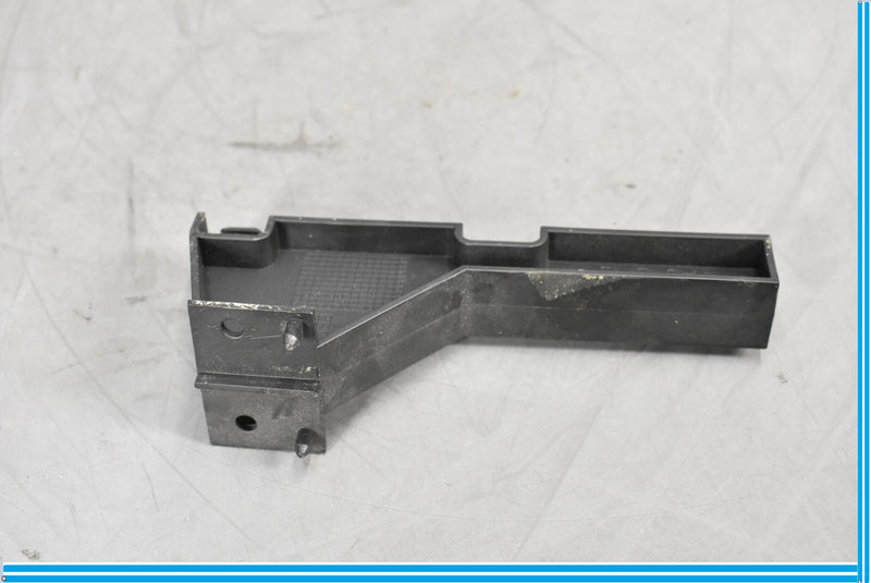 Load image into Gallery viewer, 12-18 Mercedes E350 CLS550 Rear Left Driver Side Support Panel Top Oem

