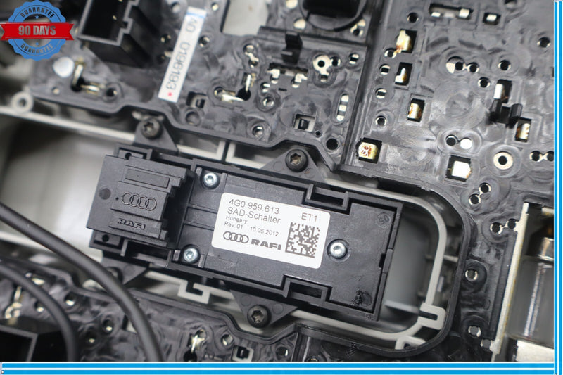 Load image into Gallery viewer, 12-17 Audi A7 Quattro Front Overhead Dome Light Lamp Switch Control SilverOem
