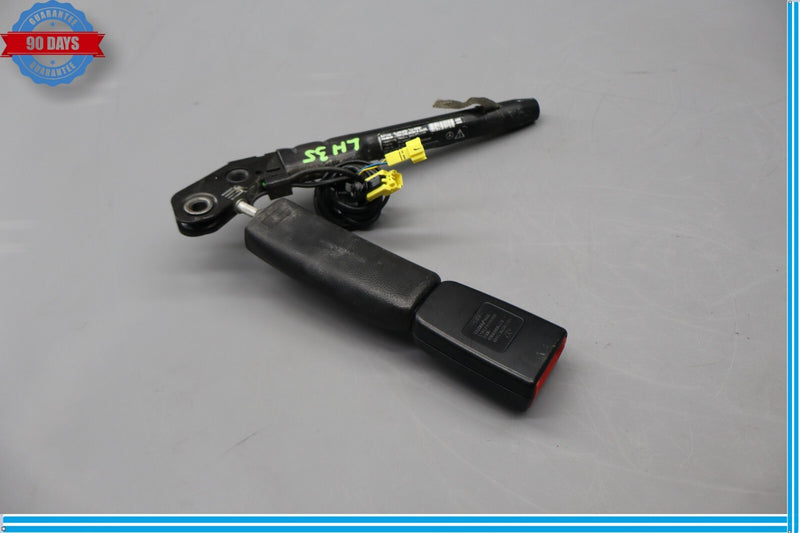 Load image into Gallery viewer, 07-14 Mercedes CL550 CL600 W216 Front Left Driver Side Seat Belt Buckle Oem
