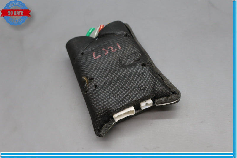 Load image into Gallery viewer, 11-13 Hyundai Equus Rear Left Or Right Heated Cooled Seat Control Module ECU Oem
