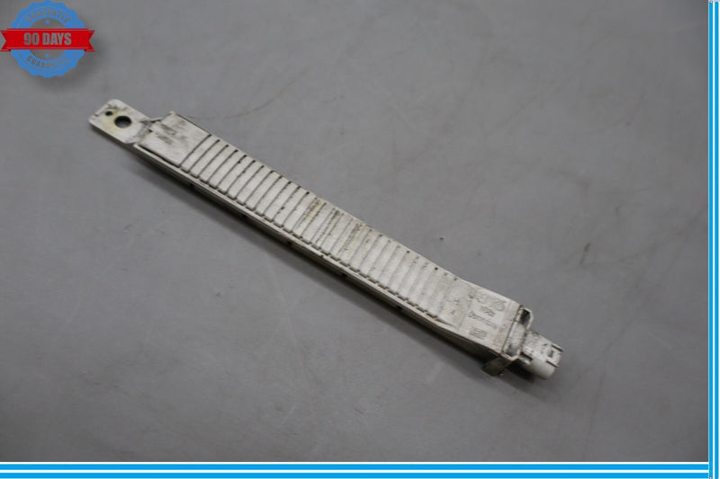 Load image into Gallery viewer, 03-04 Mercedes R230 SL500 Left Side Tire Pressure Monitoring Antenna Sensor Oem
