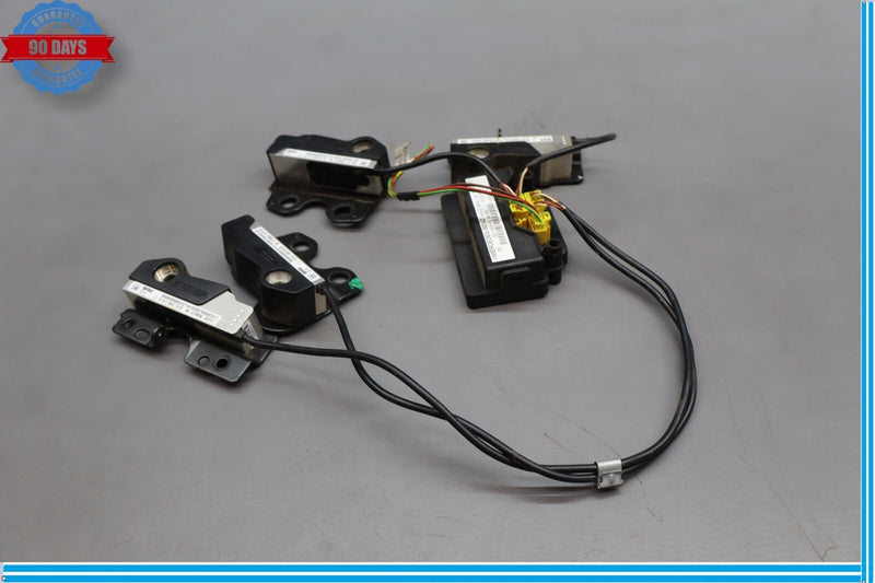 Load image into Gallery viewer, 06-13 Mercedes W219 CLS550 Right Seat Weight Sensor Set Control Module Oem

