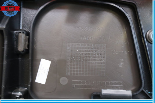 11-18 Porsche Cayenne Front Left Driver Side Interior Door Panel Oem