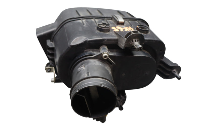 Load image into Gallery viewer, 14-18 Maserati Quattroporte Ghibli Right Engine Air Intake Filter 670001543 Oem
