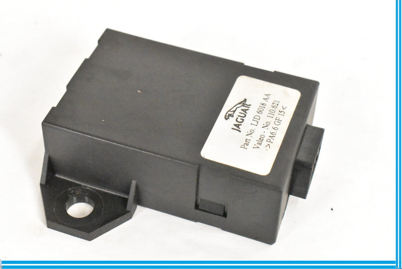 Load image into Gallery viewer, 00-05 Jaguar XK8 X100 Rain Sensor Wiper Control Module LJD6018AA OEM
