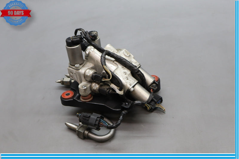 Load image into Gallery viewer, 09-12 BMW 750i 750Li Dynamic Drive Suspension Hydraulic Valve Block Oem
