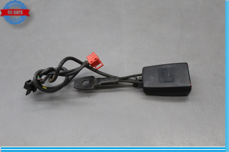 Load image into Gallery viewer, 98-03 Mercedes W210 E320 CLK320 Front Right Side Seatbelt Seat Belt Buckle Oem
