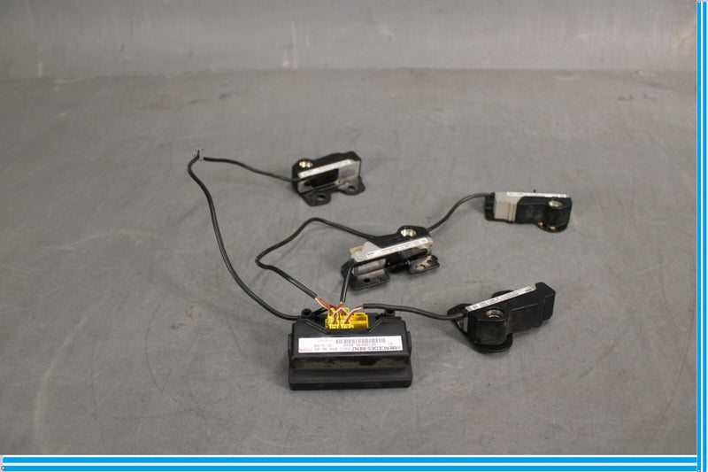 Load image into Gallery viewer, 06-13 Mercedes GL550 GL450 Right Seat Weight Sensor Control Module Oem
