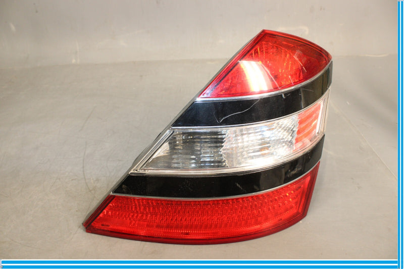 Load image into Gallery viewer, 07-09 Mercedes S550 S600 W221 Right Passenger Tail Light Lamp 2218200464 Oem
