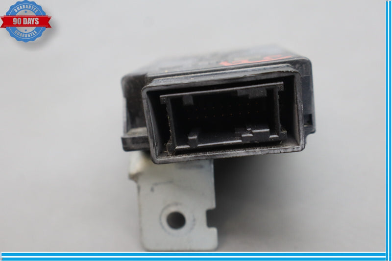 Load image into Gallery viewer, 11-13 Hyundai Equus TPMS Tire Pressure Monitor Control Receiver Module Oem
