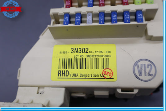 11-13 Hyundai Equus SIG Left Dash Interior Cabin Fuse Box Relay Junction Oem
