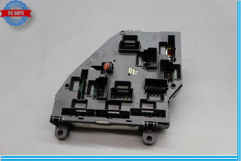Load image into Gallery viewer, 11-16 BMW 528i 535i 535i GT xDrive Power Distribution Junction Fuse Relay Oem
