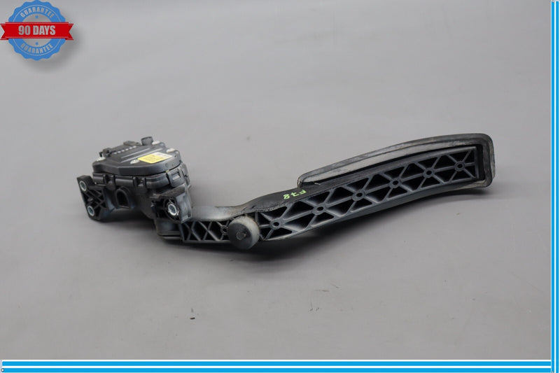 Load image into Gallery viewer, 03-18 Porsche Cayenne 955 957 Turbo Engine Gas Throttle Accelerator Pedal Oem
