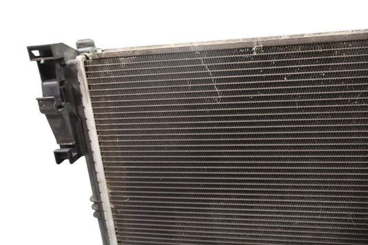 08-15 Mercedes W212 E350 C300 Engine Motor Water Cooling Radiator 2045003003 Oem