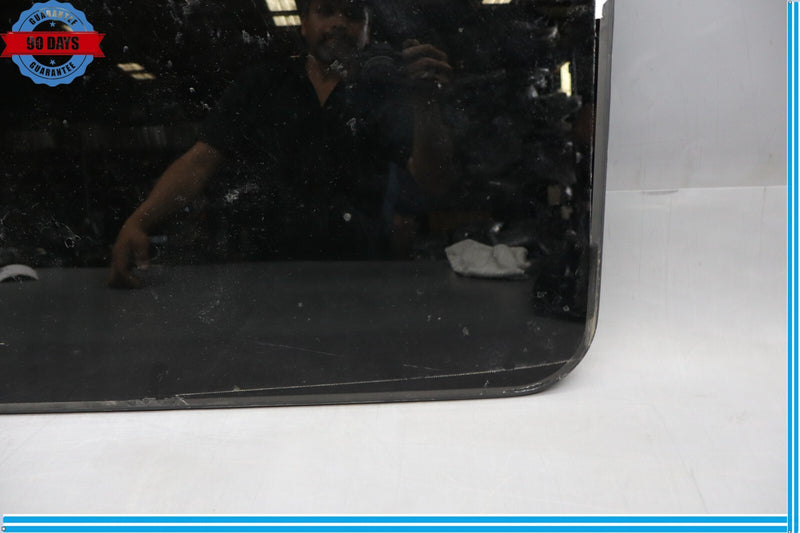 Load image into Gallery viewer, 11-16 Hyundai Equus Sig Sunroof Sun Roof Moonroof Glass 81610-3M001 Oem
