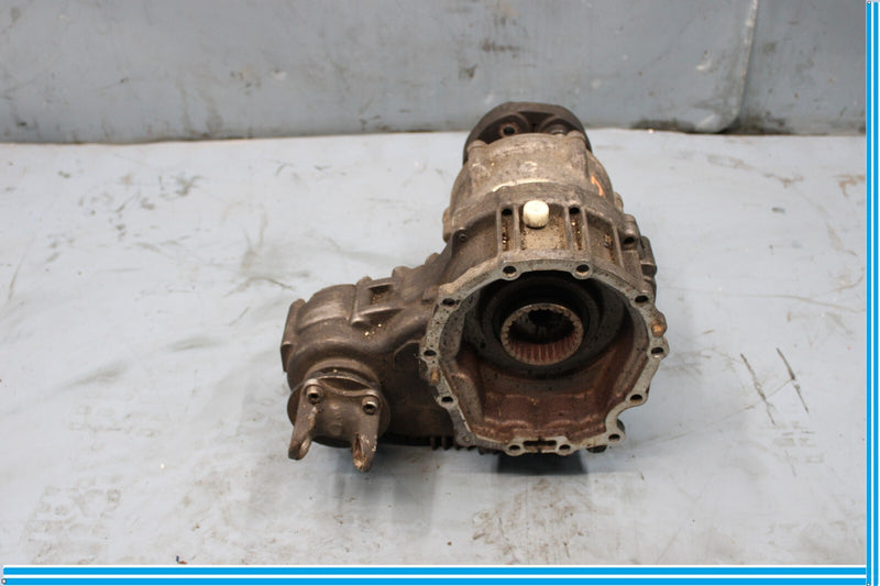 Load image into Gallery viewer, 00-02 Mercedes W220 S500 S430 Transfer Case 2202421001 Oem
