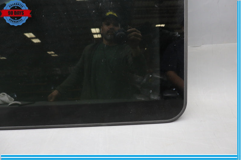 Load image into Gallery viewer, 12-19 Mercedes X166 GL450 GL550 GLS550 Sunroof Sun Roof Glass 1667800021 Oem

