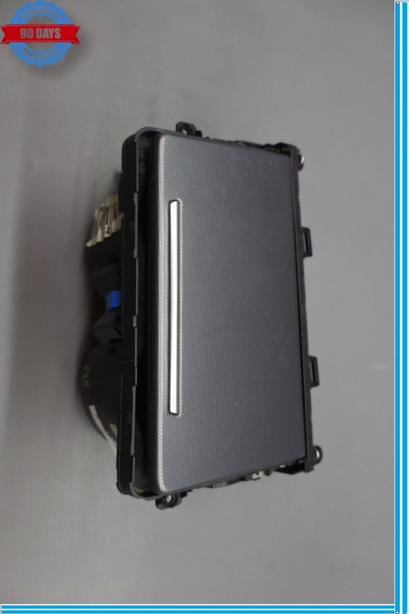 Load image into Gallery viewer, 15-17 Hyundai Genesis G80 Center Console Cup Holder Assembly 84670-B1000 Oem
