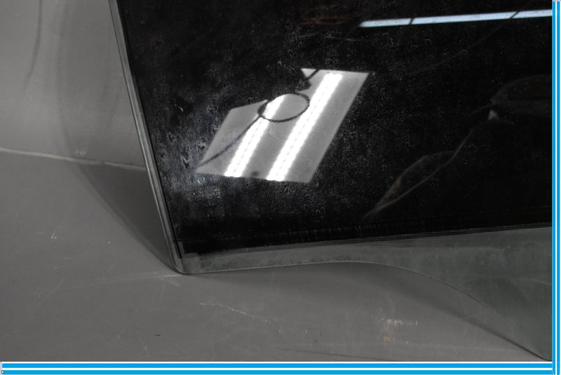 Load image into Gallery viewer, 10-13 Mercedes E350 E550 Rear Right Passenger Side Door Auto Window Glass Oem
