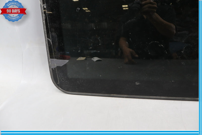 Load image into Gallery viewer, 11-16 Hyundai Equus Sig Sunroof Sun Roof Moonroof Glass 81610-3M001 Oem
