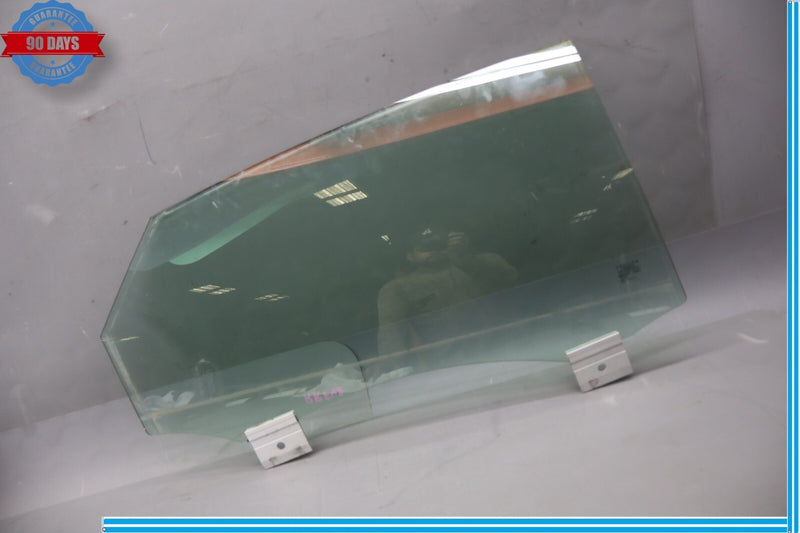 Load image into Gallery viewer, 10-15 Jaguar XJL X351 Rear Right Passenger Side Door Window Glass C2D14854 Oem

