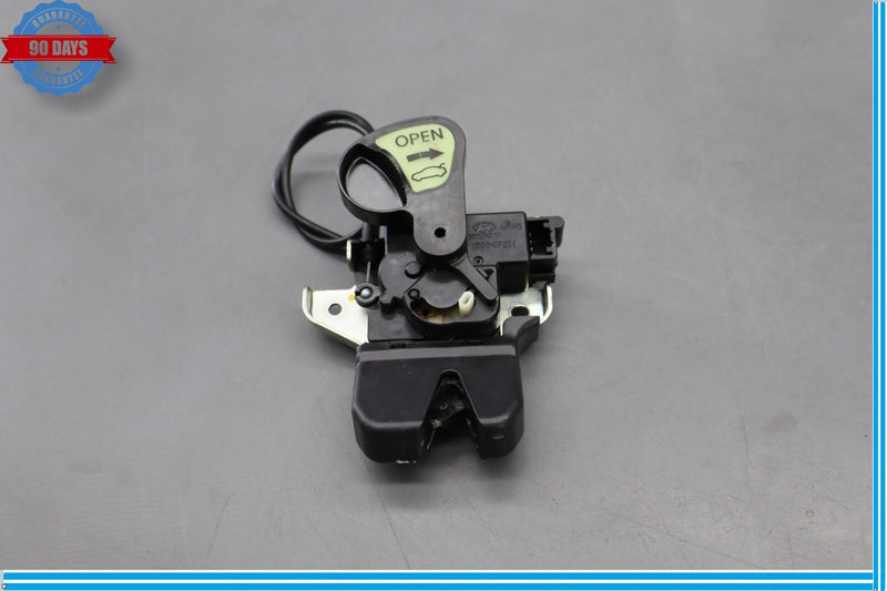 Load image into Gallery viewer, 11-16 Hyundai Equus SIG Rear Trunk Lid Lock Latch Actuator Black Oem
