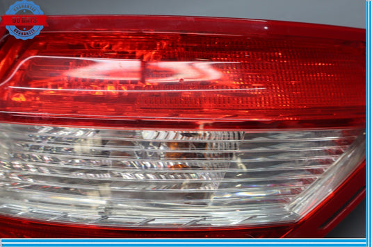 08-14 Mercedes W204 C350 C300 C63 Rear Right Passenger Side Tail Light Lamp Oem