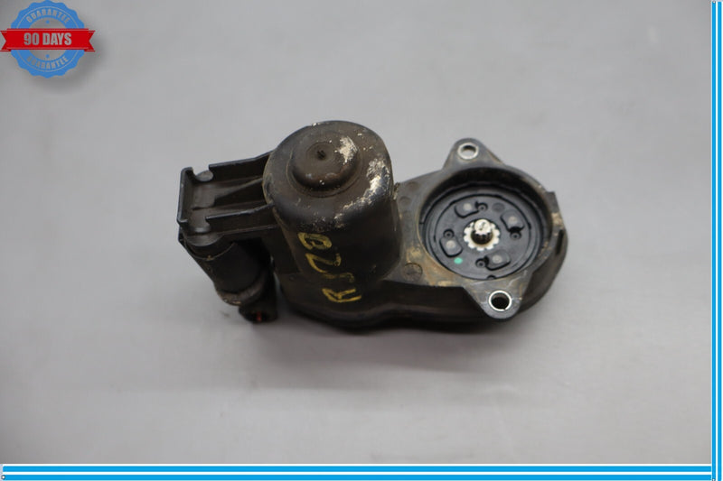 Load image into Gallery viewer, 11-16 BMW 535i xDrive Right Passenger Side Parking Brake Actuator Motor Oem
